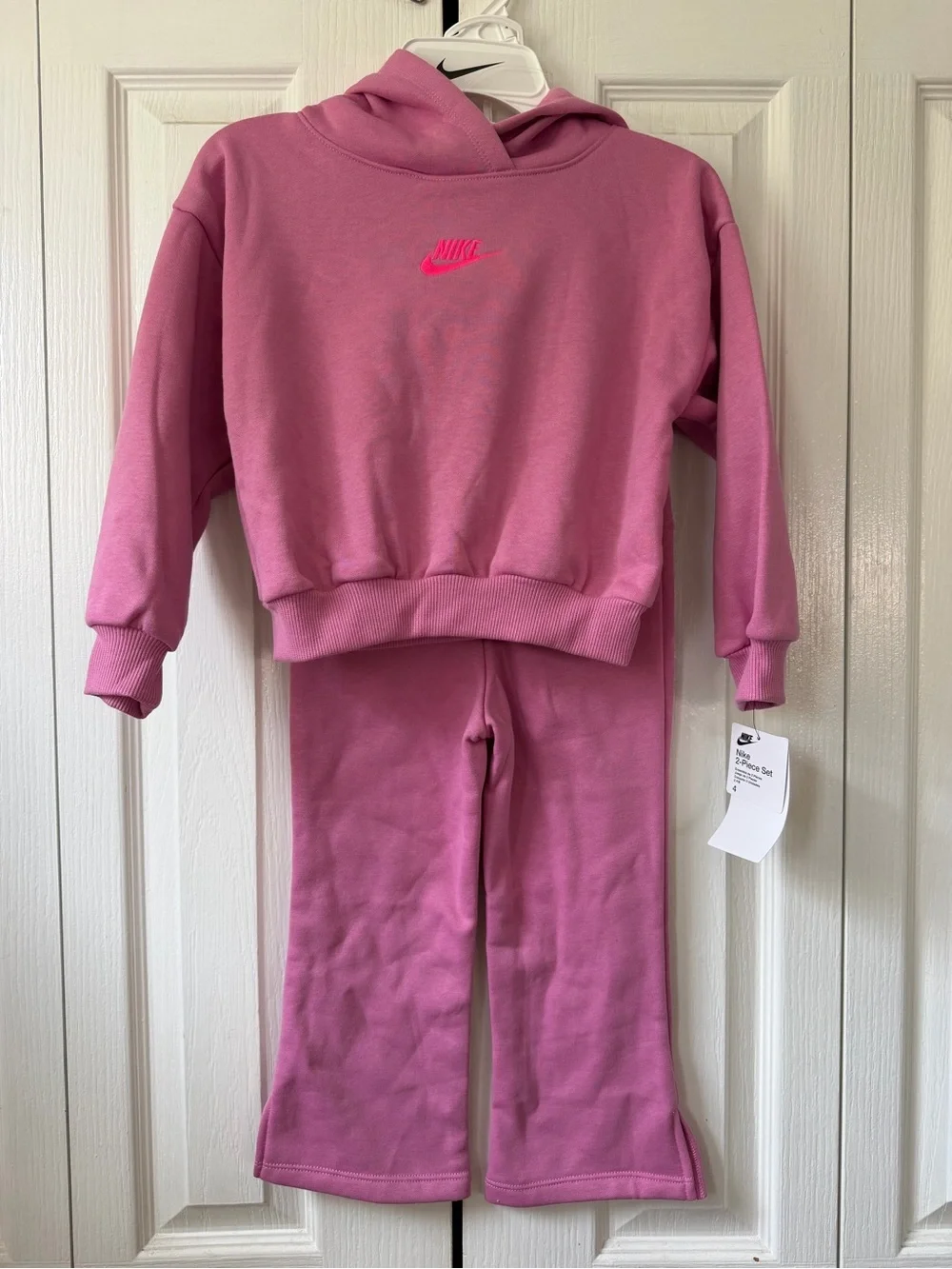 Nike Girls Pink Hooded Sweatshirt & Matching Joggers